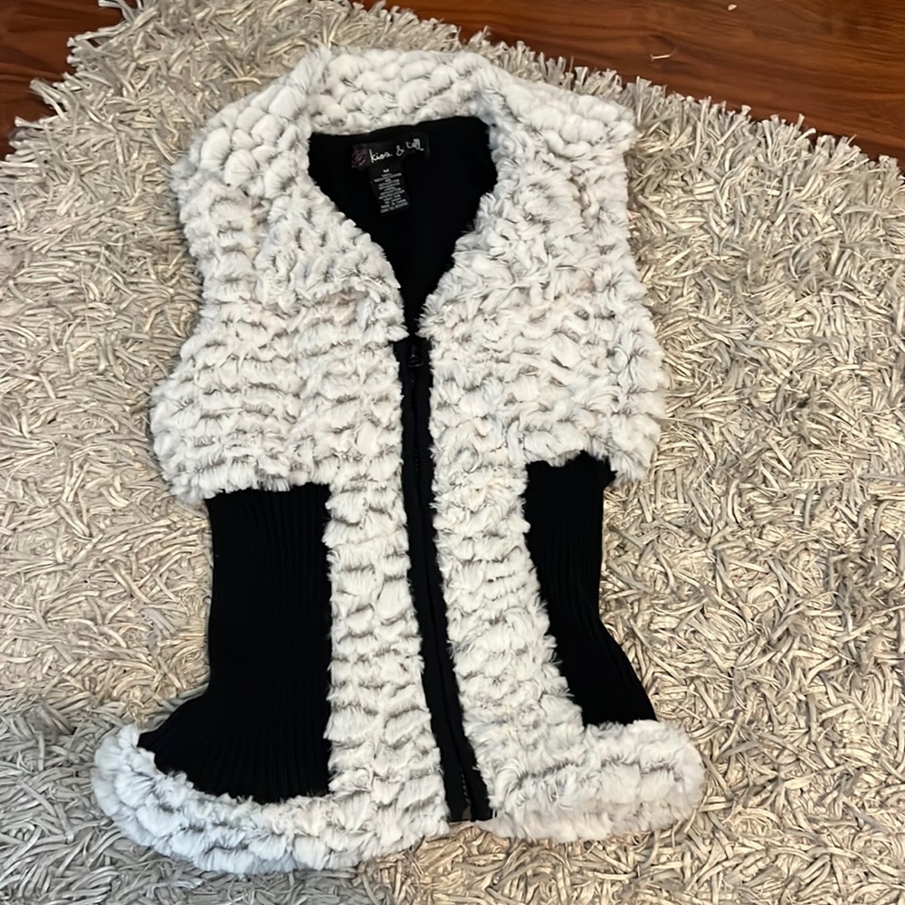 Medium mixed print vest